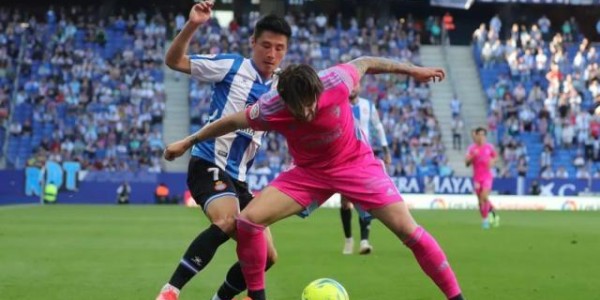 澳洲幸运10计划员-全队最低分！武磊半场仅触球11次再失证明机会