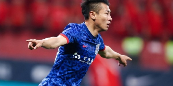 38岁18场贡献8球1助攻！中超效率之王非他莫属，国足最不该不用他